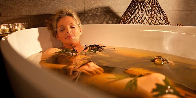 bagno terapeutico per l'artrosi dell'articolazione della spalla